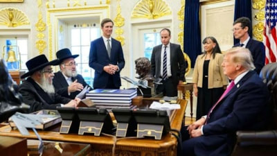 Trump, İsrail karşıtı hahamlarla görüştü: Siyonistler tepkili