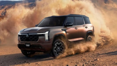 Toyota Land Cruiser rakibi geri döndü: Karşınızda Mitsubishi Pajero