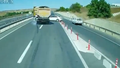 Tekirdağ'da tırın önüne aracını kırdı: Sürücünün dikkati faciayı önledi