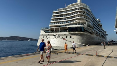 Bodrum'a kruvaziyer akını: 2 bin 484 turist geldi