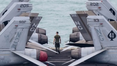 USS Abraham Lincoln'ın mürettebatı gündemde: Tayland'da kavgaya karıştılar