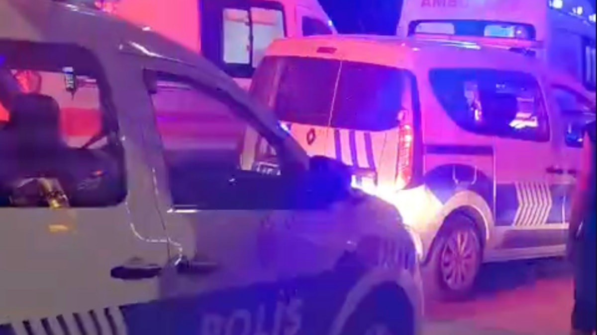 Manisa'da bıçaklı sopalı kavgada 7 kişi yaralandı