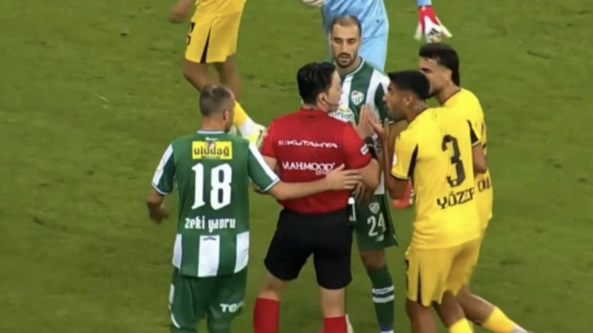 Bursaspor maçında taçtan ofsayt kararı vermişti: TFF apar topar geri çekti