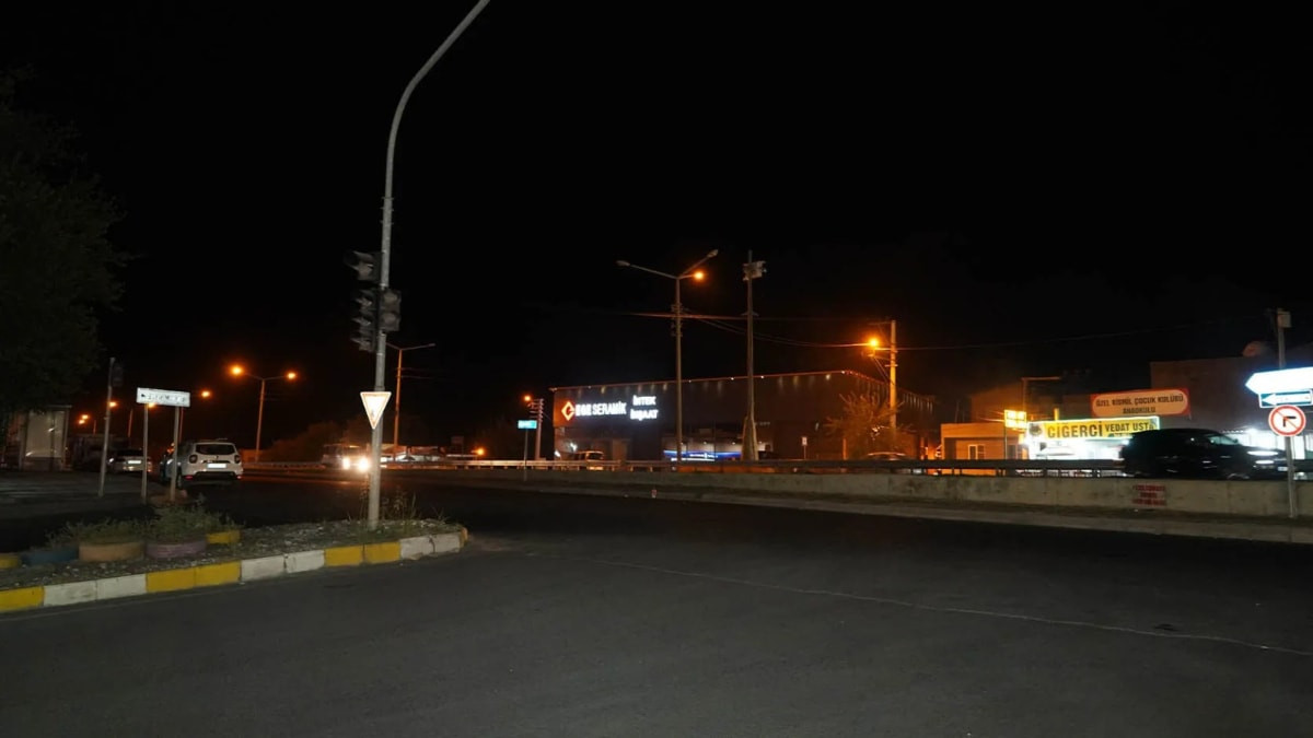 Diyarbakır'da otomobilin çarptığı 8 yaşındaki çocuk hayatını kaybetti