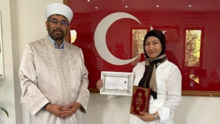 Kayseri'de iş arkadaşlarından etkilenen Filipinli kadın Müslüman oldu