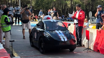 Elektrikli araç yarışlarında 3 araçla finale kalan tek üniversite SUBÜ oldu