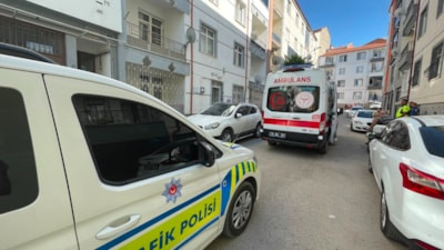 Karaman'da 3 yaşındaki çocuk, otomobilin çarpması sonucu yaralandı