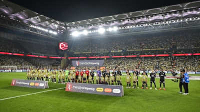 Derbide gelen acı haber sonrası Fenerbahçe ve Beşiktaş'tan ortak taziye