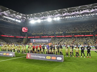 Derbide gelen acı haber sonrası Fenerbahçe ve Beşiktaş'tan ortak taziye