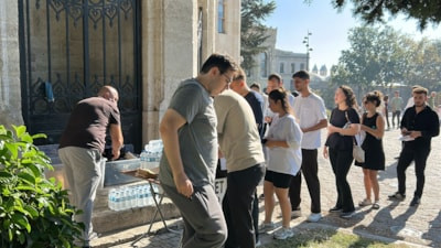 İstanbul'da KPSS heyecanı: Adaylar sınav binalarına gelmeye başladı