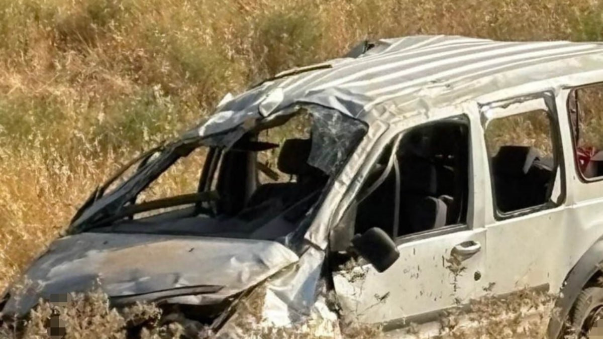 Siirt’te hafif ticari araç takla attı: 1 yaralı