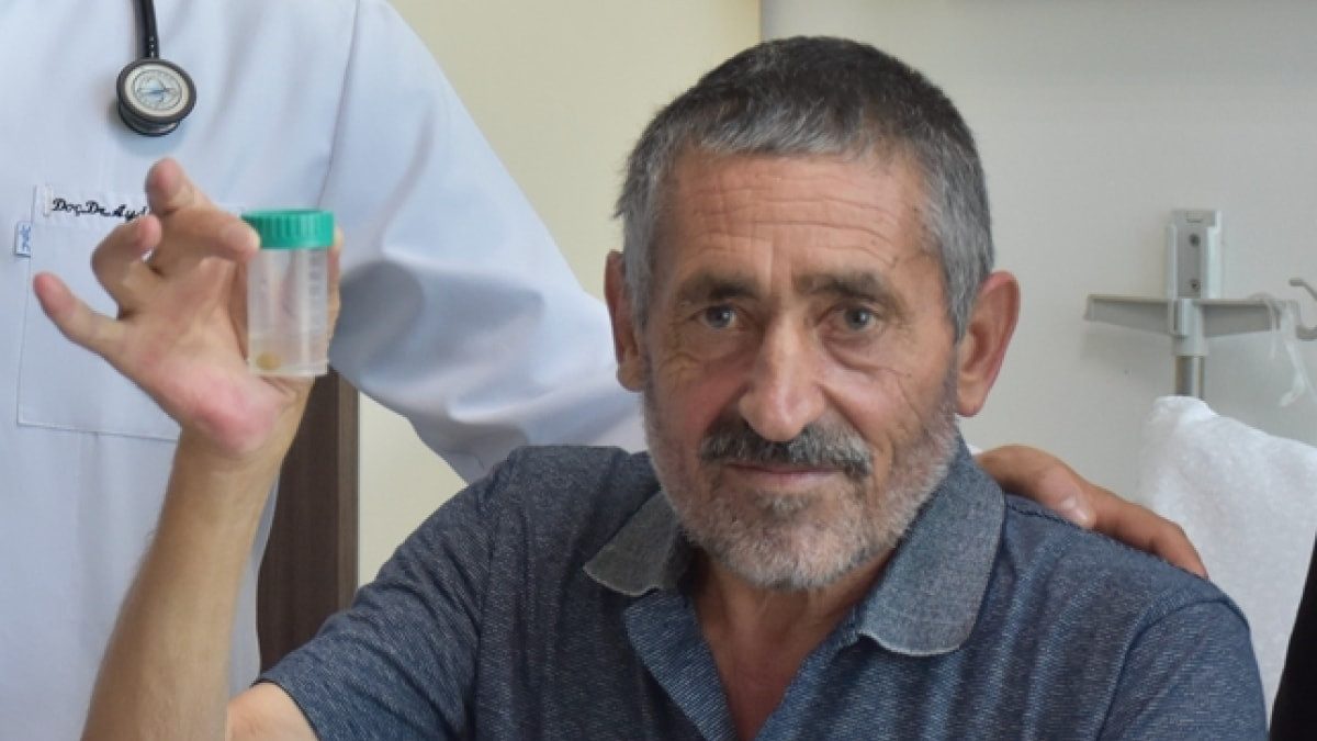 Afyonkarahisar'da nefes darlığı şikayetiyle hastaneye gitti: Akciğerinden sarımsak çıktı