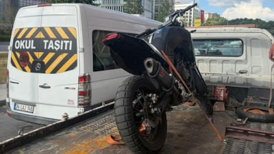 İstanbul'da motosikletle tek teker üzerinde seyreden şüpheliye 117 bin lira ceza