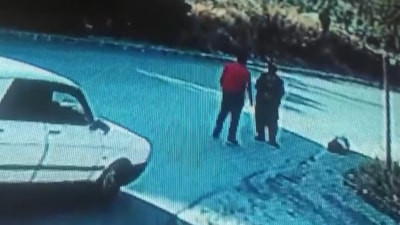 Adana'da duyma ve konuşma engelli adamın darbedildiği anların görüntüsü ortaya çıktı
