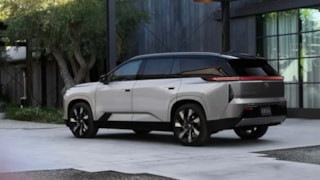 Toyota, elektrikli Highlander  modelini 2027 yılına erteledi: İşte nedeni