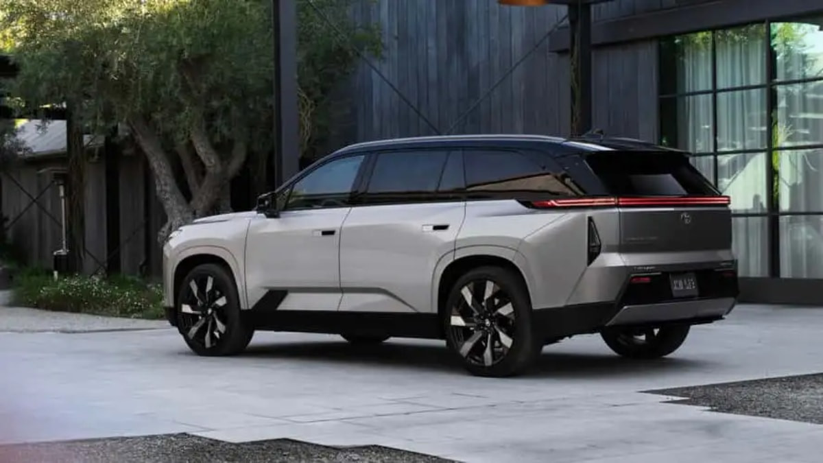 Toyota, elektrikli Highlander modelini 2027 yılına erteledi: İşte nedeni