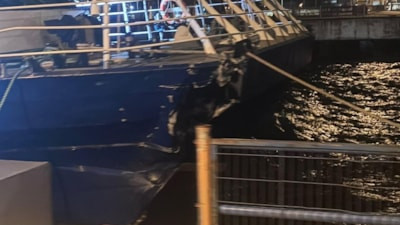 İDO deniz otobüsü Mudanya İskelesi’ne çarptı: O anlar kamerada