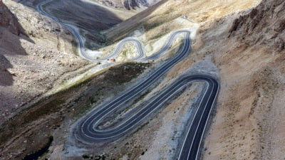 Van-Bahçesaray yoluna yapılacak tünelin etüt ve sondaj çalışmalarına başlandı