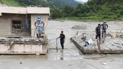 Nepal'deki selde hayatını kaybedenlerin sayısı bin 355'e yükseldi