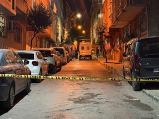 İstanbul'da bir evde silahlı kavga: 3 ağır yaralı