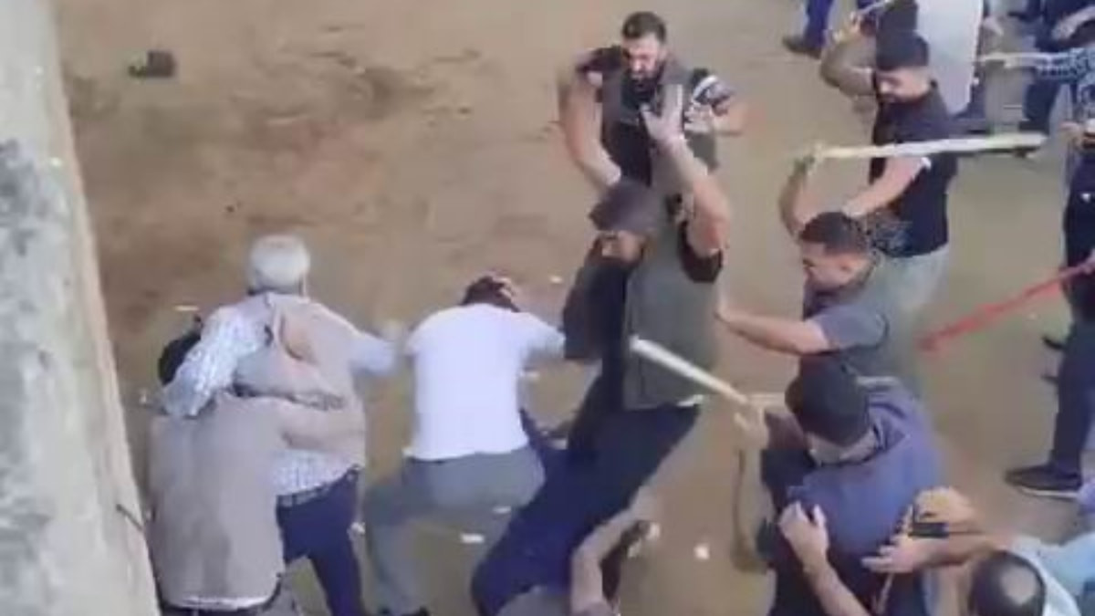 Diyarbakır'da hayvan pazarında kavga: Ortalık savaş alanına döndü
