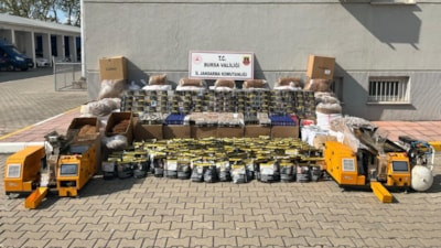 Bursa’da 3,2 milyon TL’lik kaçak tütün ve sigara bulundu