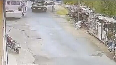 Aydın'da 12 yaşındaki çocuğun başına demir çarptı