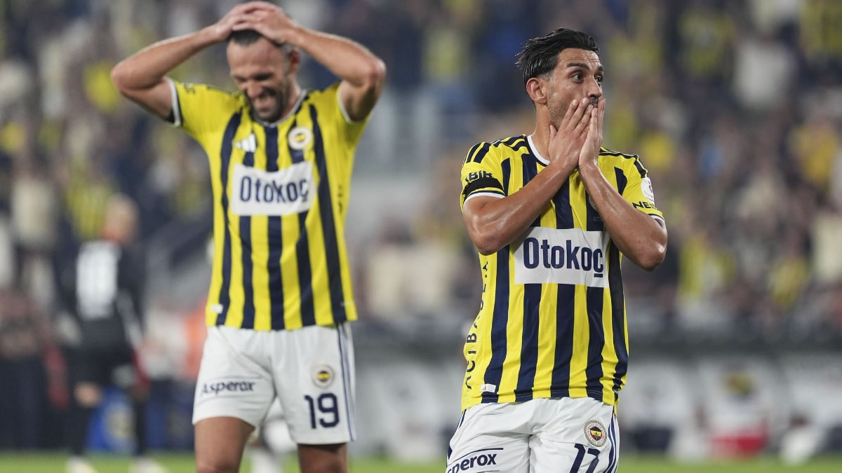 Fenerbahçe evindeki derbileri kazanamıyor: Kadıköy kalesi düştü...