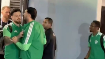 Merih Demiral kendisiyle ilgili yapılan paylaşıma kızdı: Rakip takımın soyunma odasına gitti