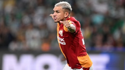 Lucas Torreira'dan Portekiz'da tarihi siftah!