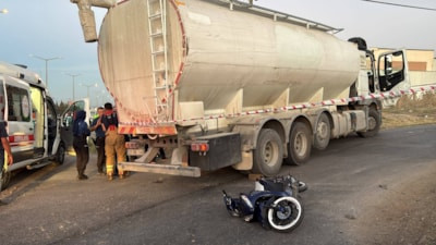 Manisa’da kamyon ile çarpışan 17 yaşındaki motosiklet sürücüsü öldü