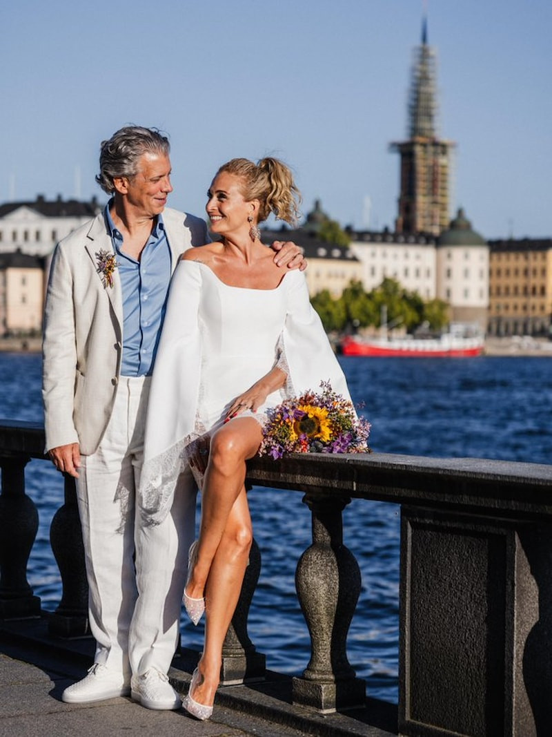 Ceyda Düvenci ve Güçlü Mete'nin Stockholm'teki Sıradışı Evliliği