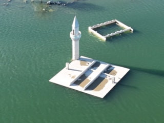 Kars'ta baraj suyunun çekilmesiyle eski köy gün yüzüne çıktı