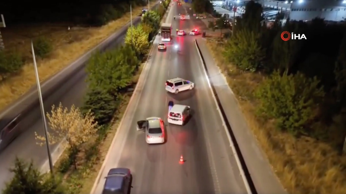 Afyonkarahisar'da film gibi operasyon: Bavullar dolusu uyuşturucu madde çıktı