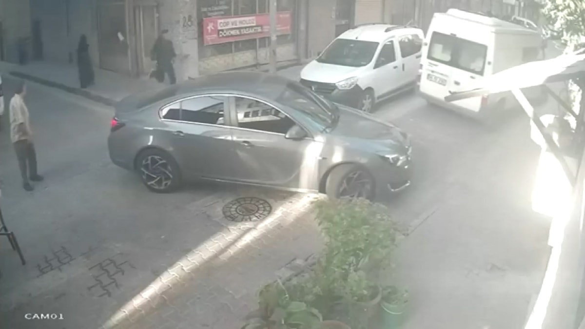 İstanbul'da iş yerine silahlı saldırı düzenleyen şüphelinin yakalandı