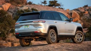 Jeep kullananlar dikkat: 328 binden fazla araçta ciddi bir risk tespit edildi