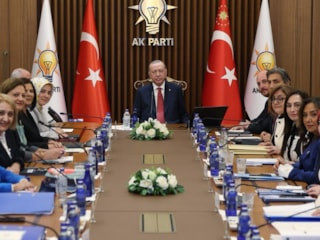 Cumhurbaşkanı Erdoğan, AK Parti'nin kadın belediye başkanlarını kabul etti