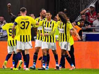 Fenerbahçe - Roma maçının ilk 11'leri