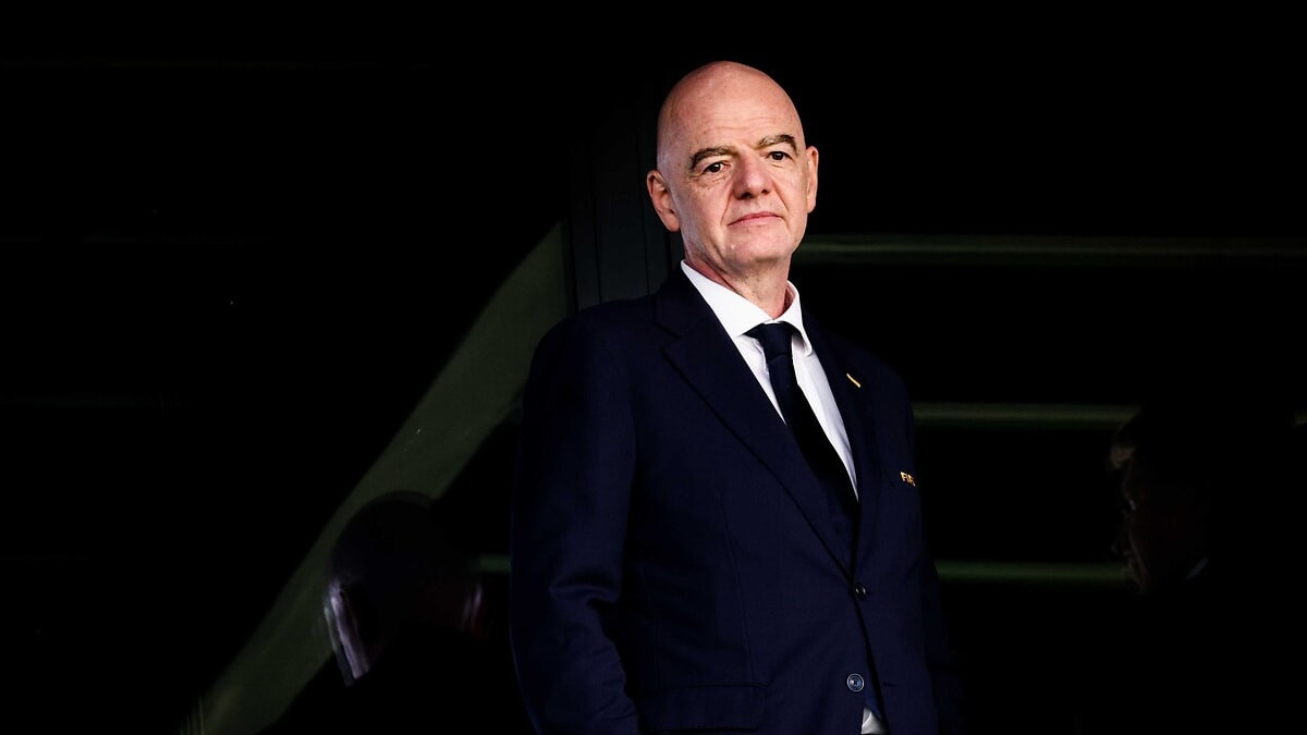 Fransa, FIFA başkanlık seçimlerinde Gianni Infantino'ya verdiği desteği çekti