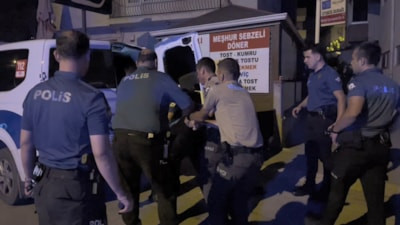 Bursa'da eşini darbetti: Olay yerine gelen polislere de saldırdı