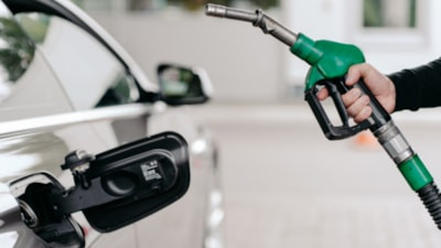 Benzine zam geliyor