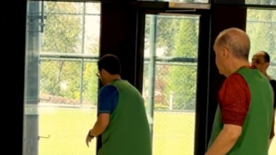 Mustafa Varank, Cumhurbaşkanı Erdoğan'ın basketbol oynadığı anları paylaştı
