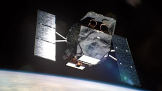 NASA, Dünya'ya doğru düşen Swift teleskobunu yeniden çalıştırdı