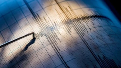 Endonezya'da 6.6 büyüklüğünde deprem