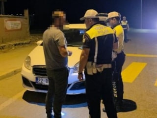 Edirne'de alkollü sürücüden diğer sürücülere tavsiye: İçmeyin