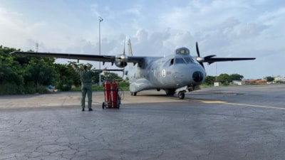 MSB paylaştı: Deniz Kuvvetleri personeli Senegal'de görev uçuşları icra ediyor