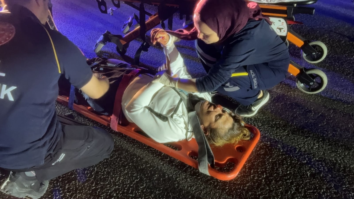 Bursa'daki kazada ağır yaralanan sürücü hayatını kaybetti