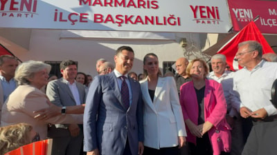 Muğla'nın Marmaris Belediye Başkanı CHP'den istifa ederek İyi Parti'ye geçti