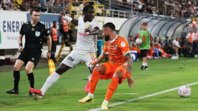 Alanyaspor ile Göztepe puanları paylaştı
