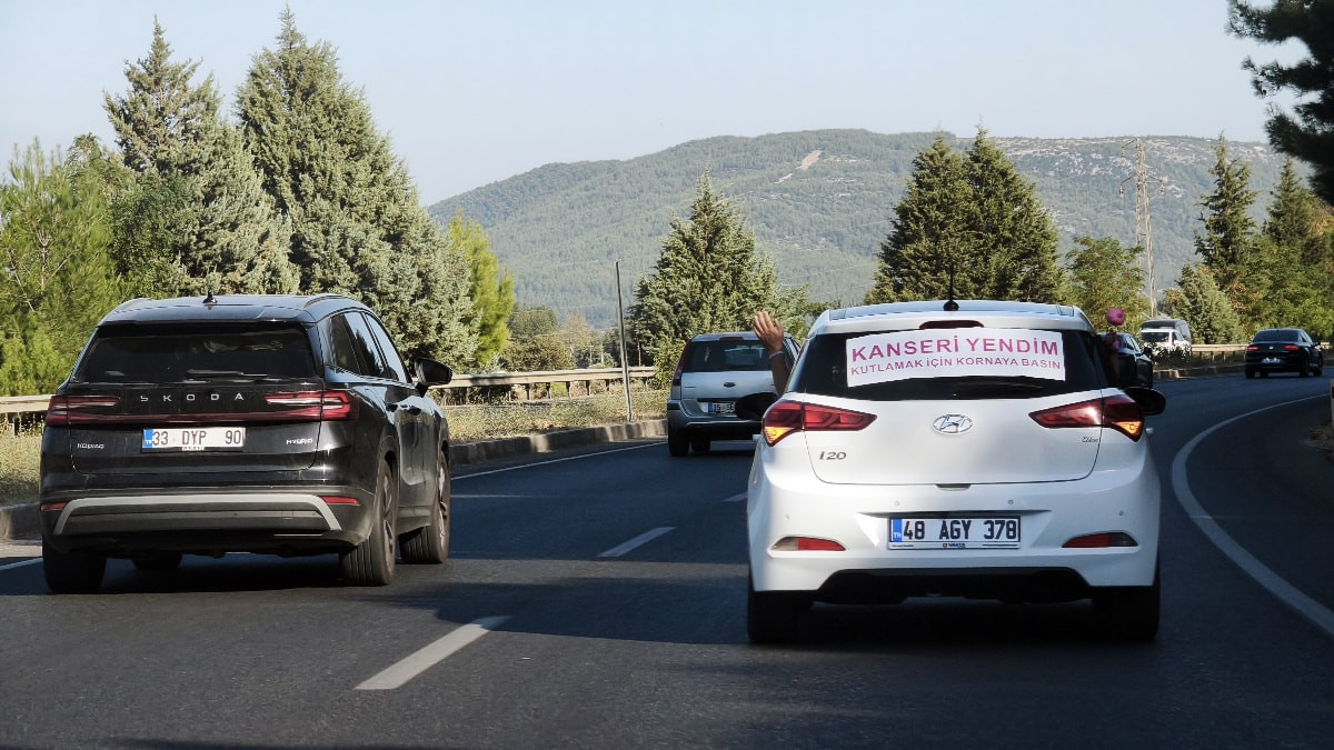 Muğla'da yaşam savaşından zaferle çıktı: Kanseri yendim, kutlamak için korna basın